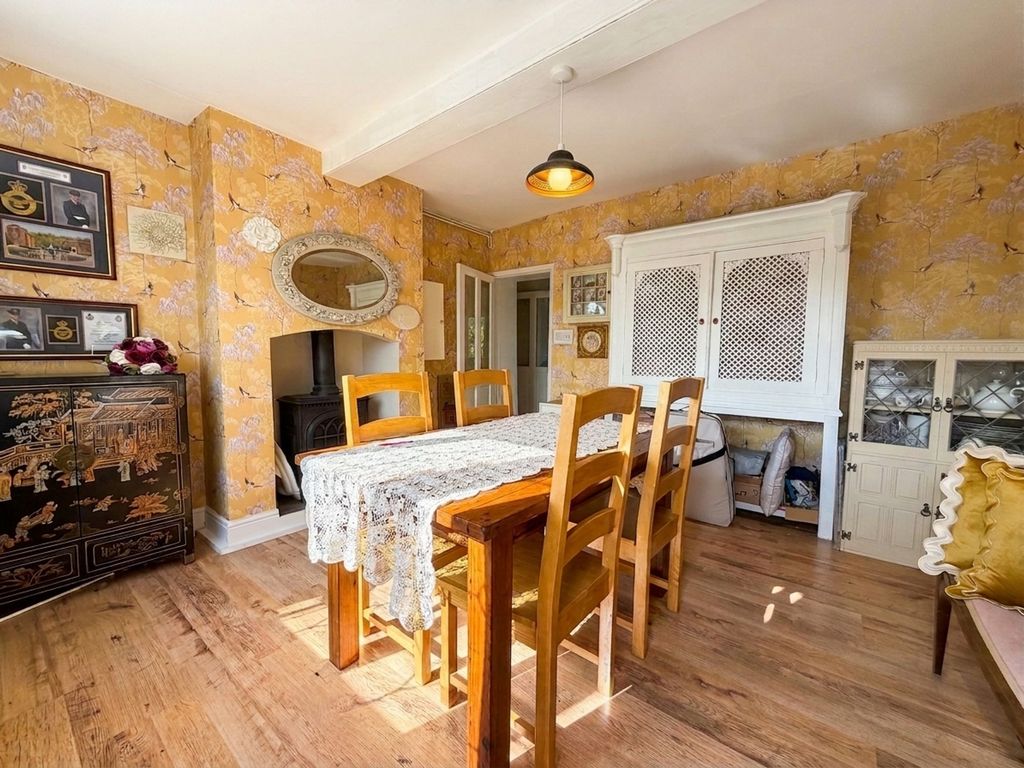 Property photo 3 of 20 Dining Room