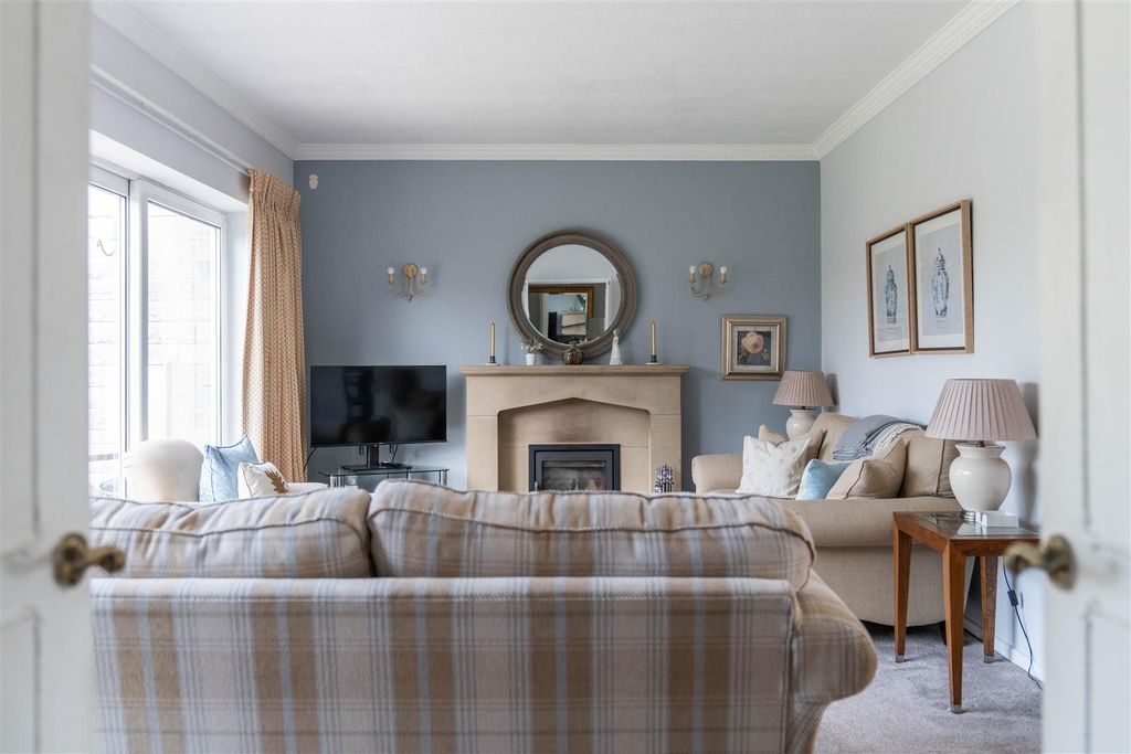 Property photo 2 of 51 Living Room-9.Jpg