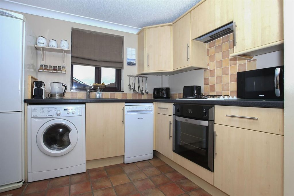 Property photo 3 of 8 Front