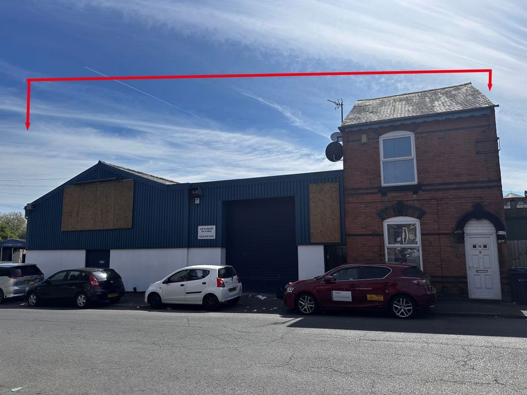 Property photo 1 of 10