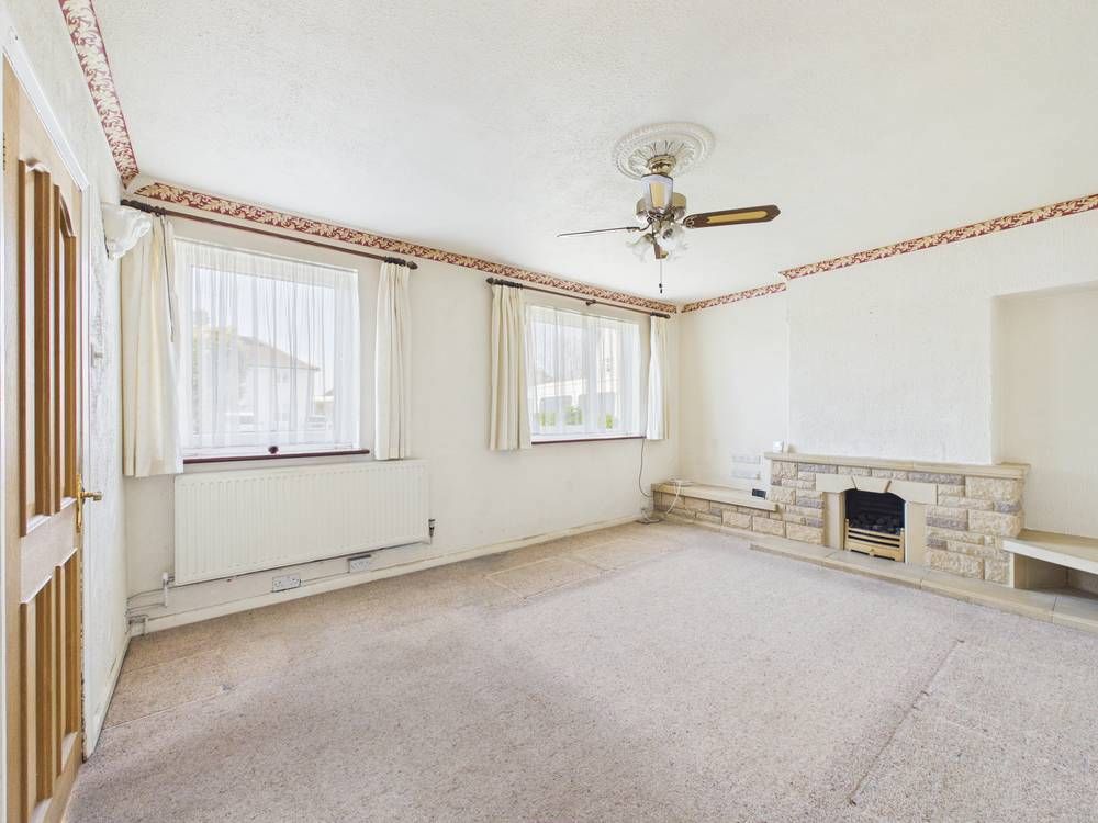 Property photo 2 of 17 Giraffe360-Still007