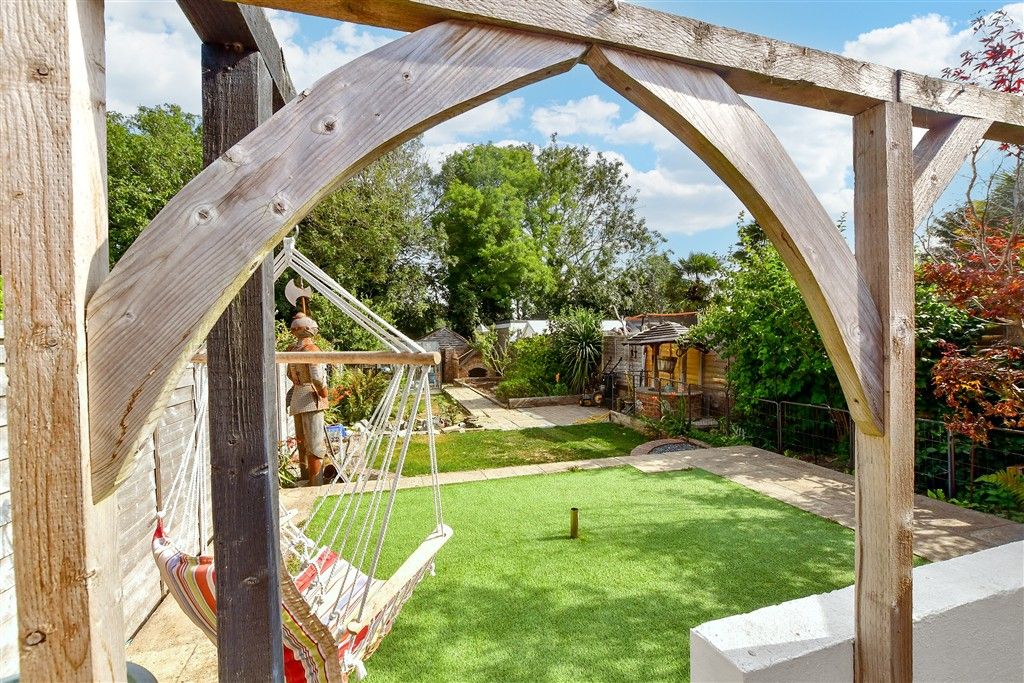 Property photo 2 of 14 External Lifestyle Photograph