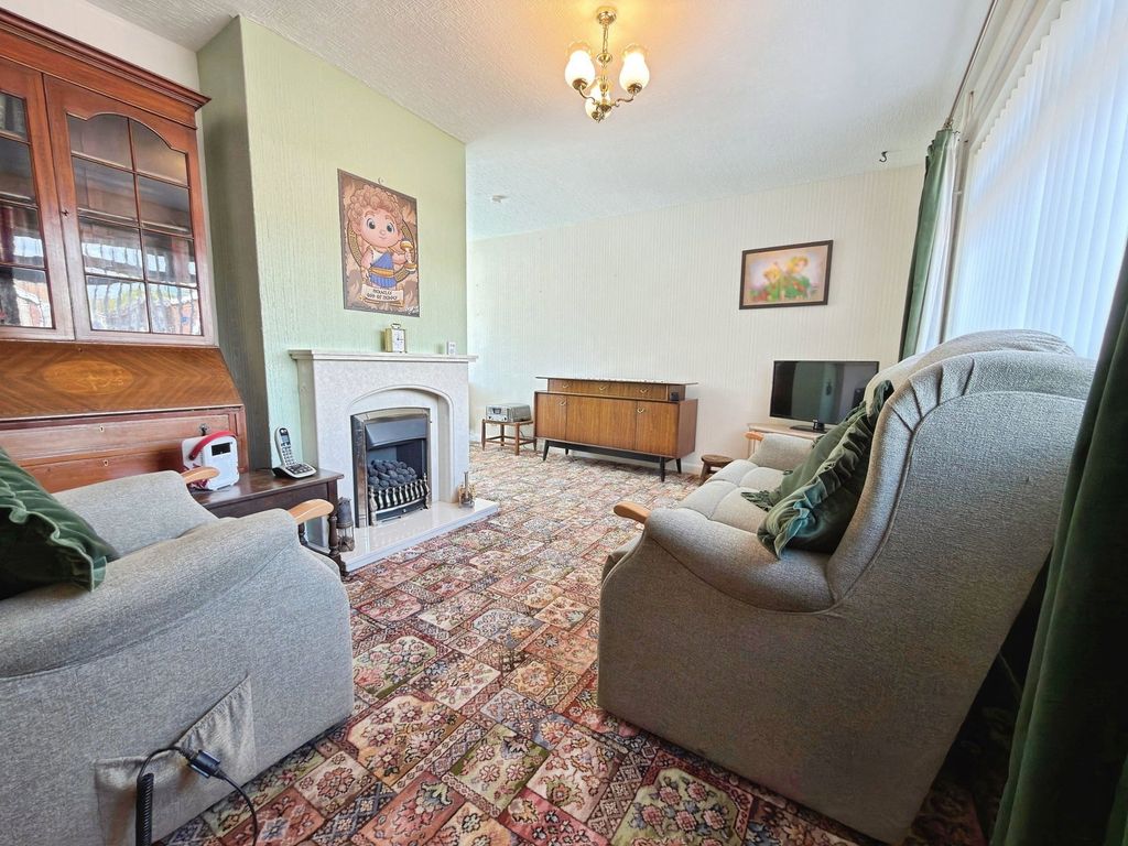 Property photo 3 of 26