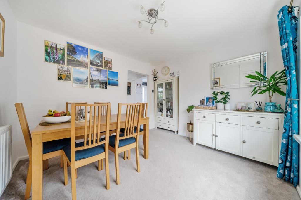 Property photo 2 of 20 Dining Room