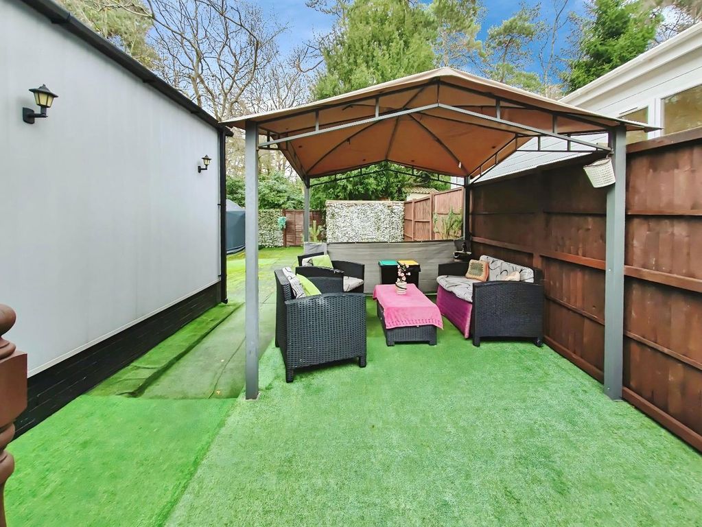 Property photo 2 of 11 14Dfd7c4-1000003567.Jpg