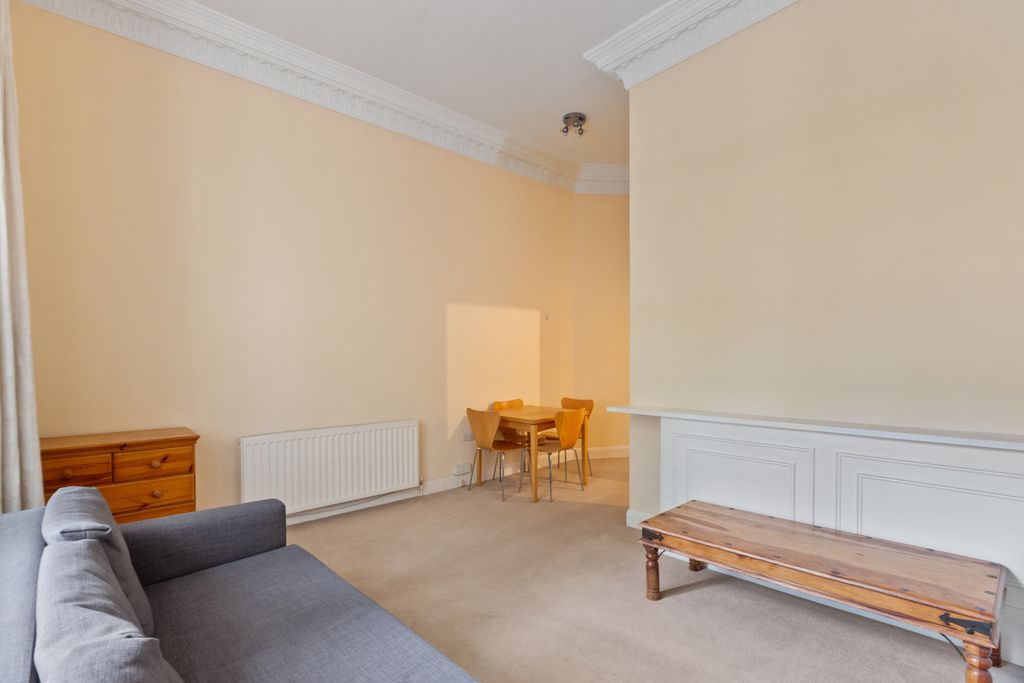 Property photo 3 of 7 Living Room