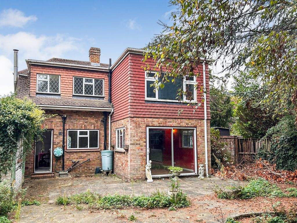 Property photo 2 of 11