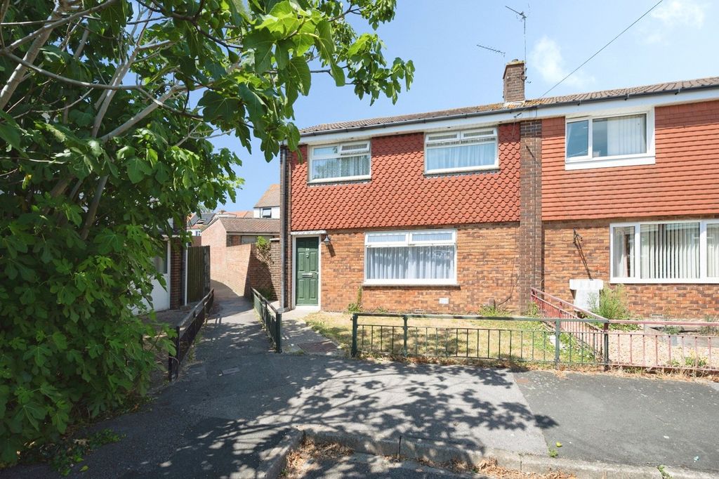 Property photo 1 of 21 Picture No. 02