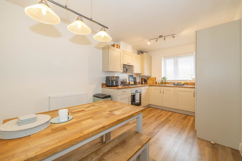 Property photo 1 of 12 Picture 1