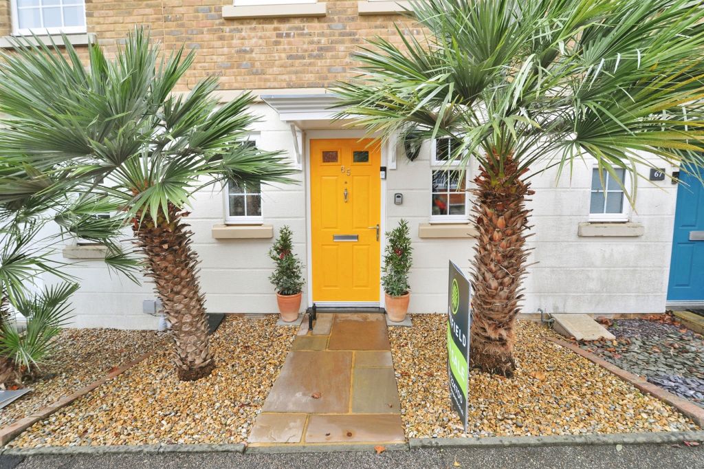 Property photo 2 of 20