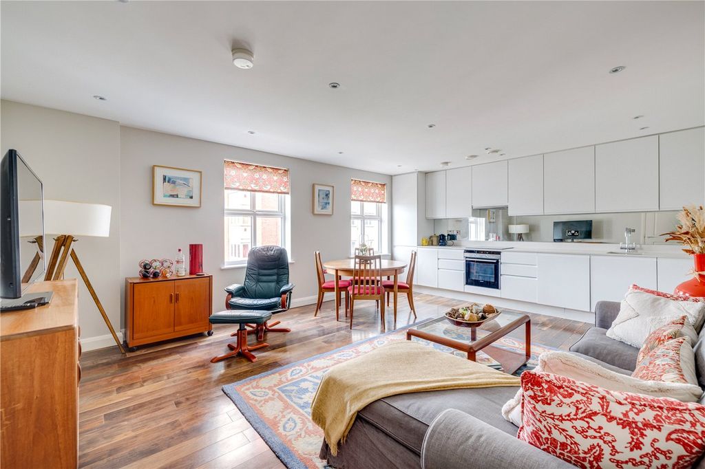 Property photo 1 of 9 Picture No. 31