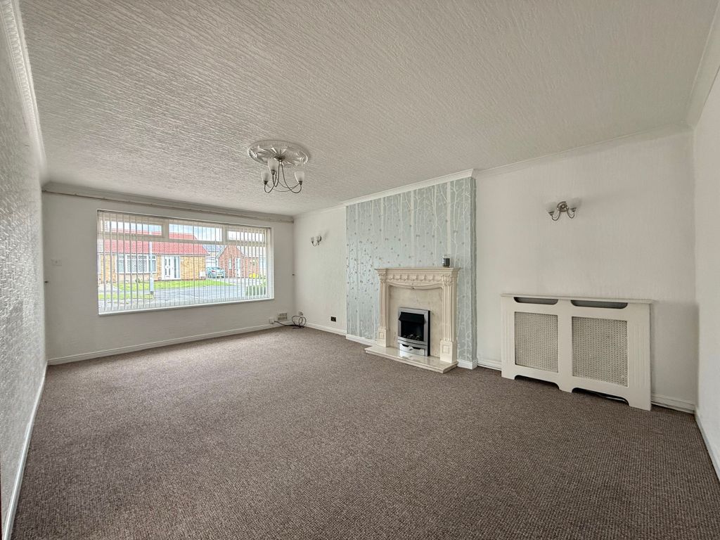 Property photo 3 of 15 Living Room