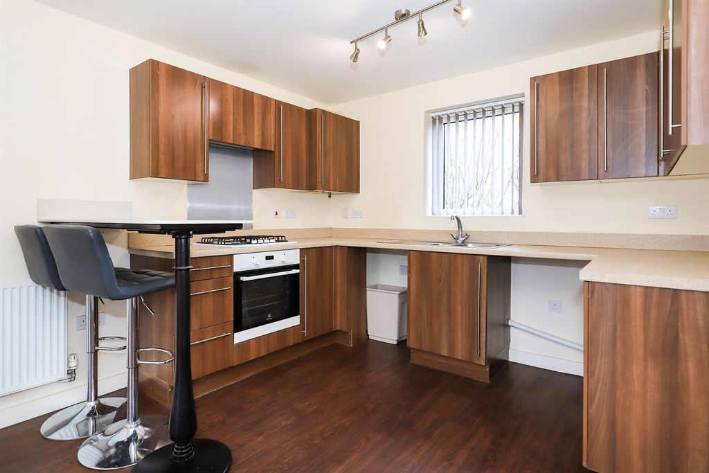 Property photo 3 of 14