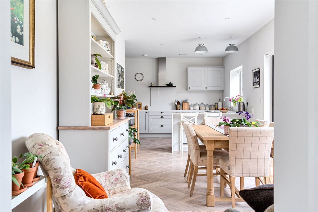 Property photo 2 of 16 Kitchen/Diner