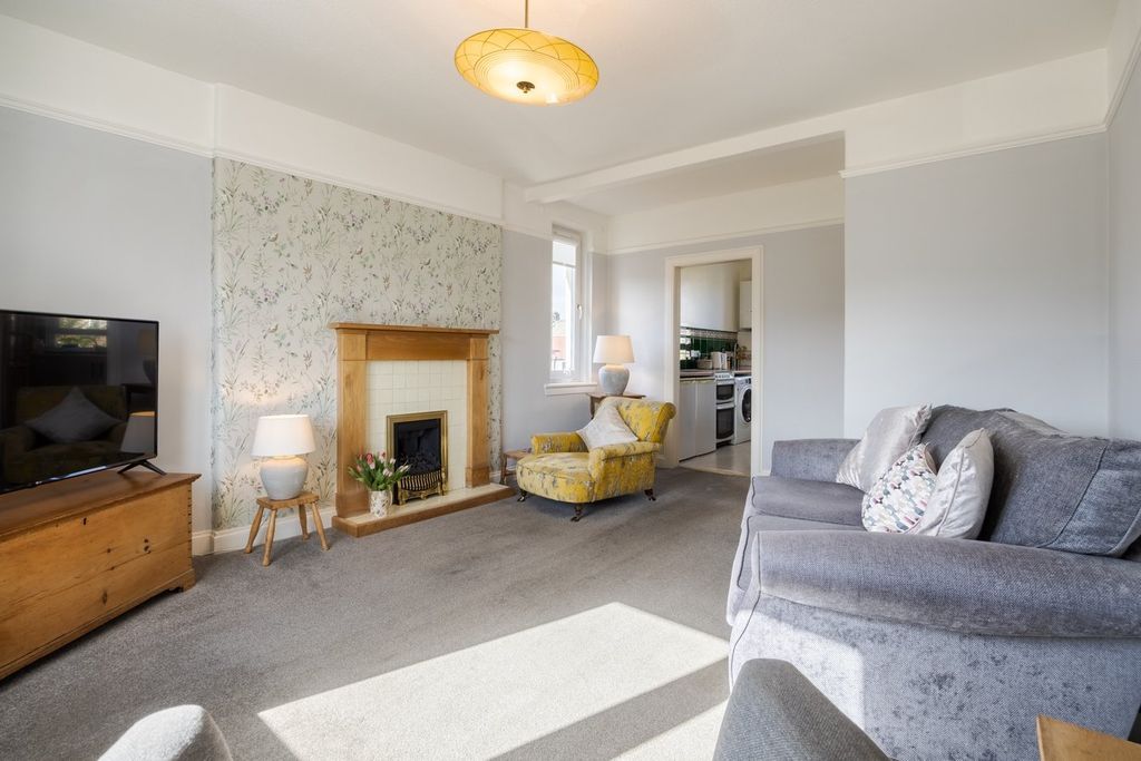 Property photo 3 of 22