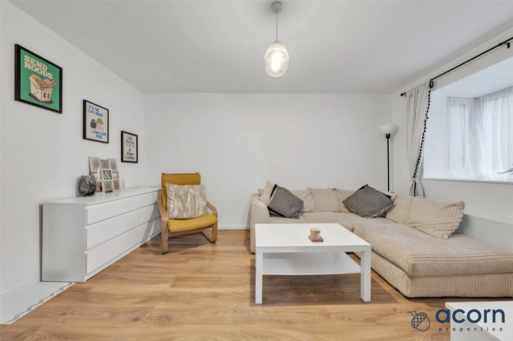 Property photo 3 of 12 Picture No. 10