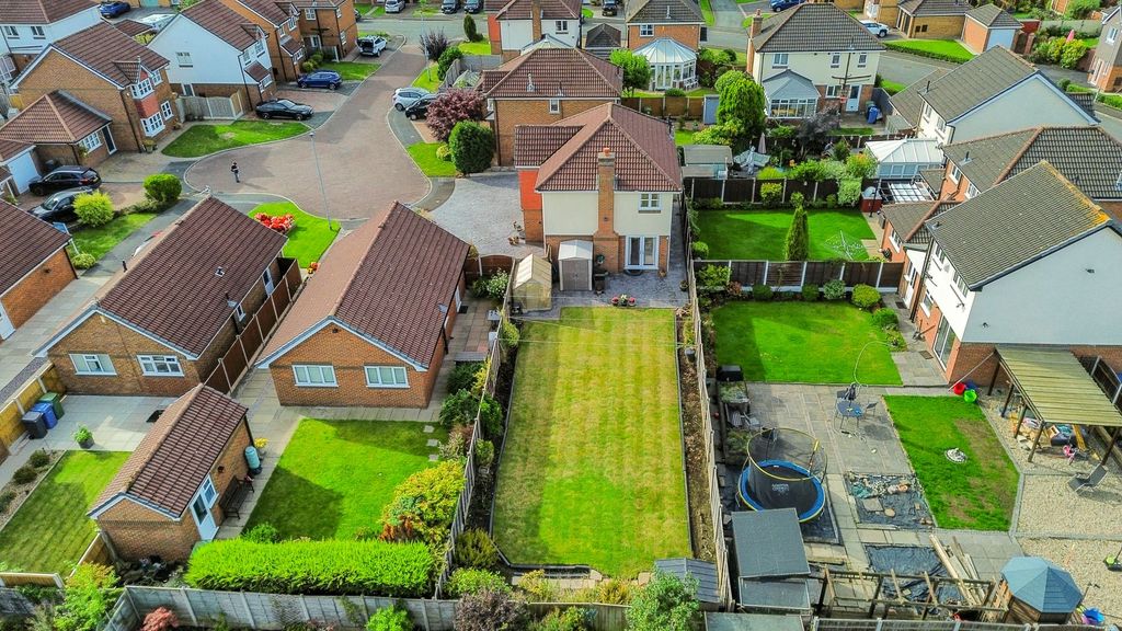 Property photo 3 of 40