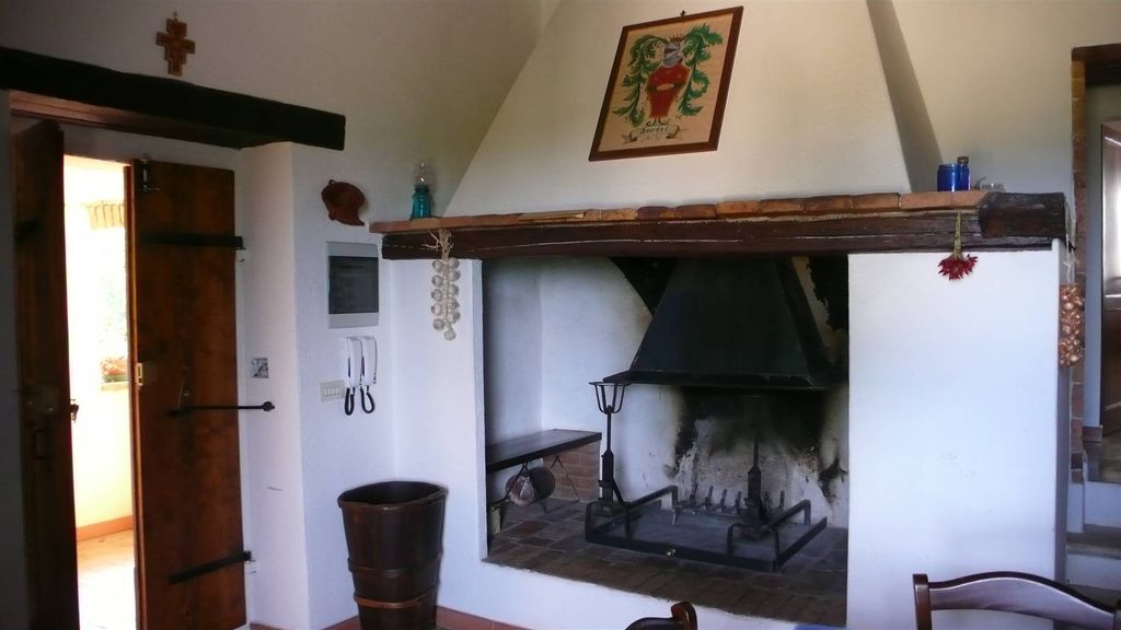 Property photo 2 of 30