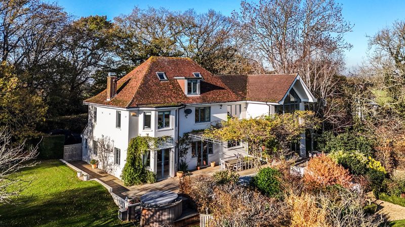 Property photo 1 of 100 Photo 55