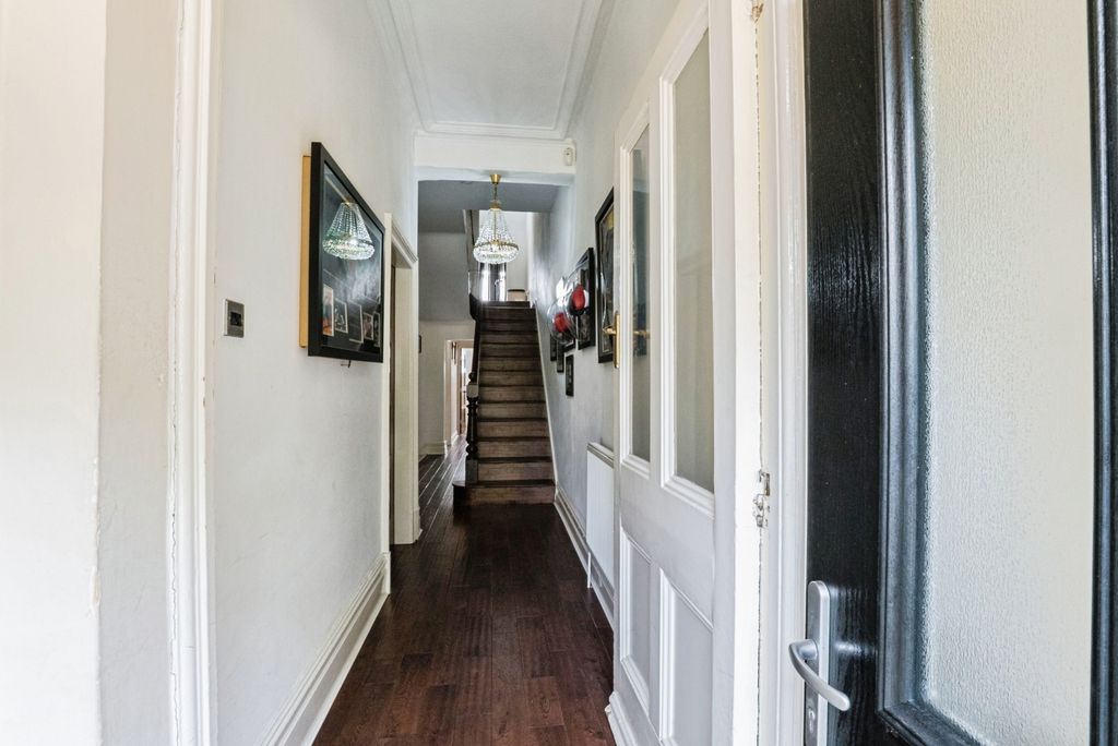 Property photo 2 of 25 Pbox-Img.Jpg