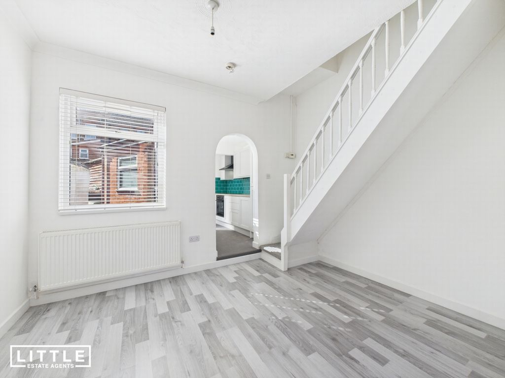 Property photo 3 of 13 Photo 3