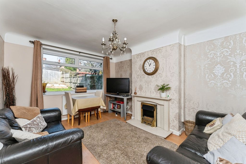 Property photo 3 of 16