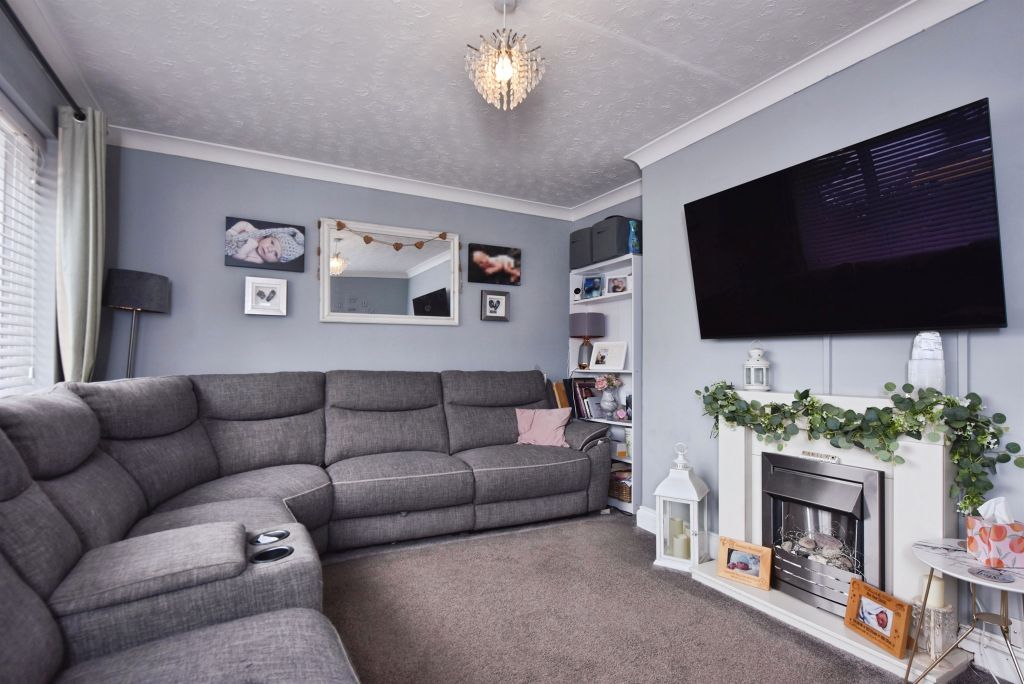 Property photo 3 of 24