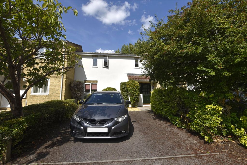 Property photo 1 of 14 External