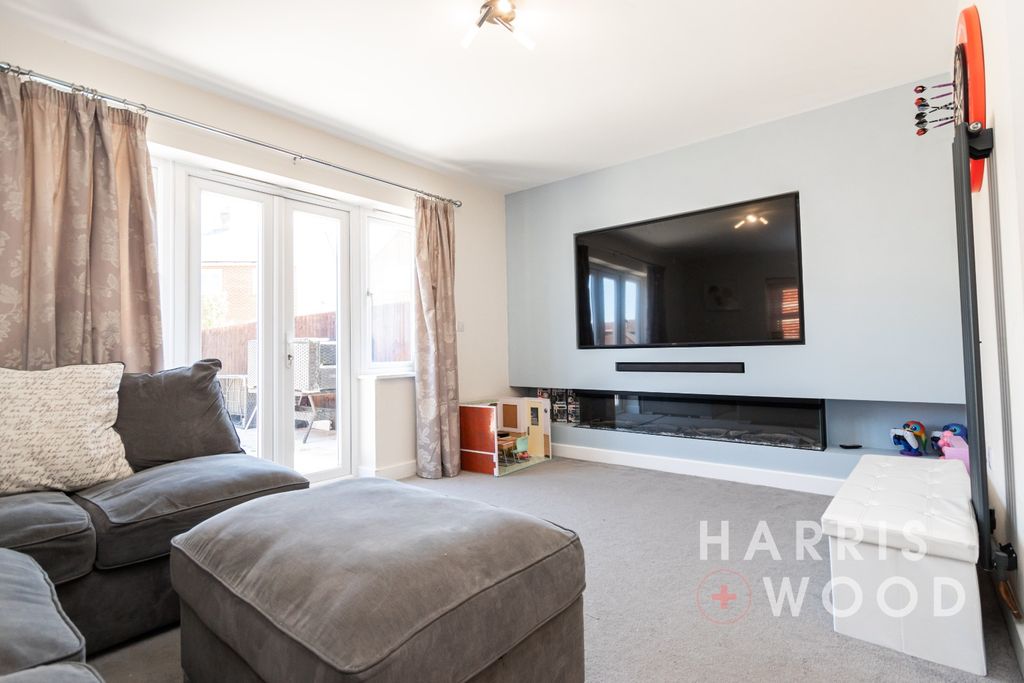 Property photo 2 of 23 4154173