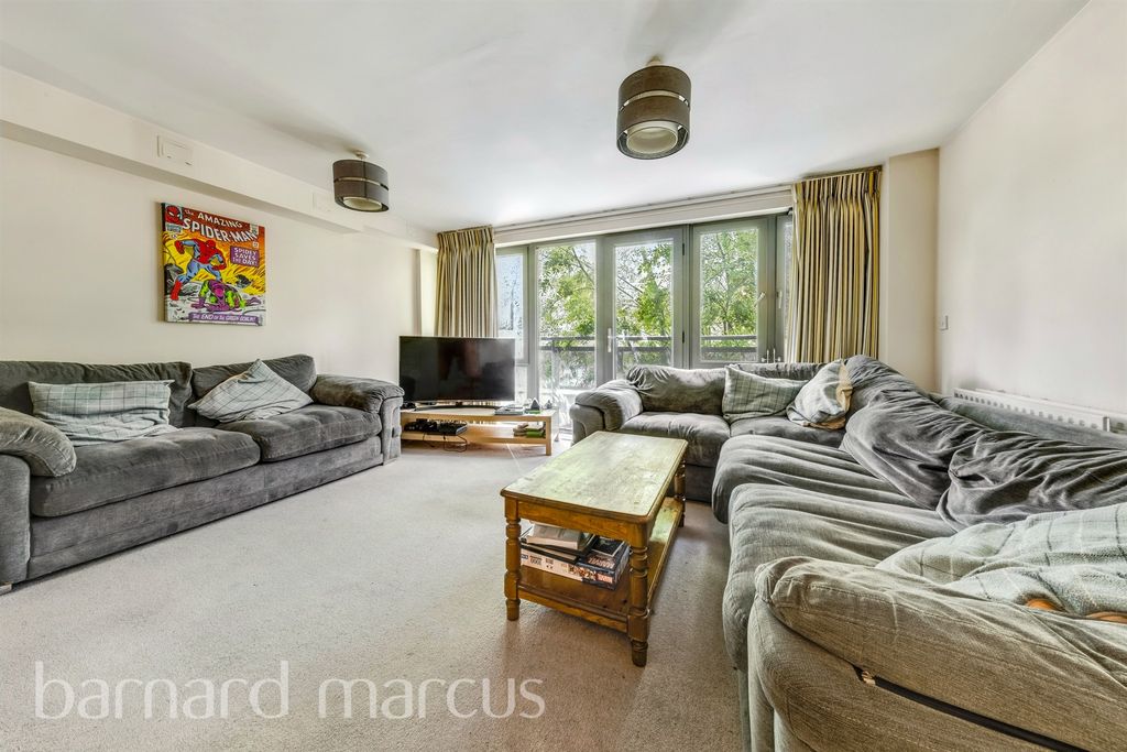 Property photo 2 of 9
