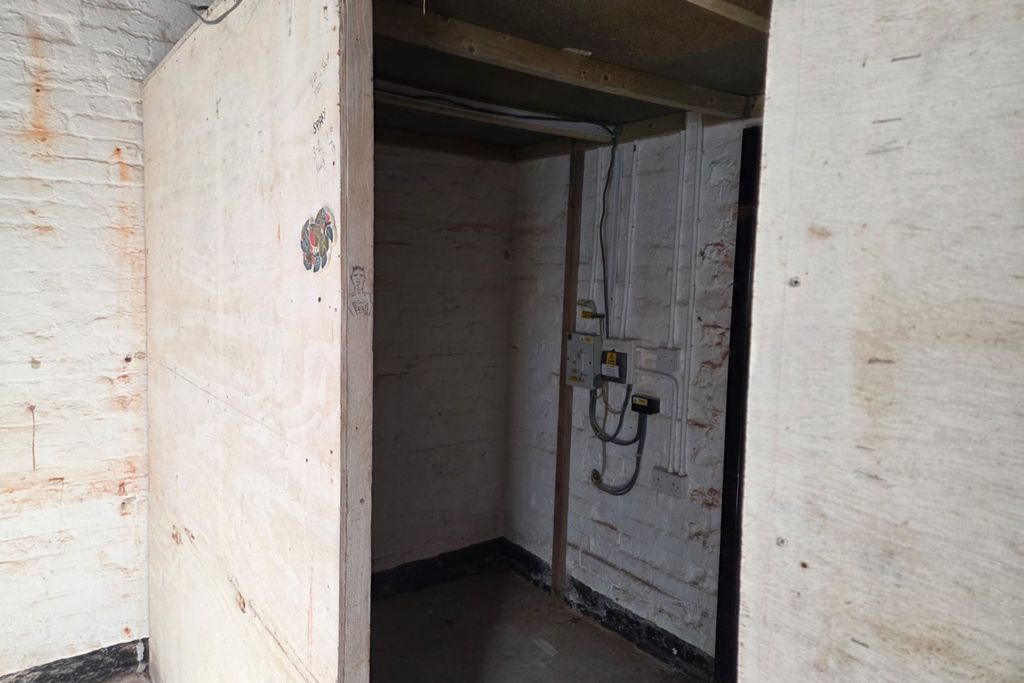 Property photo 3 of 5 The Bakehouse, Station Road, Shalford, Surrey Gu4 8HD