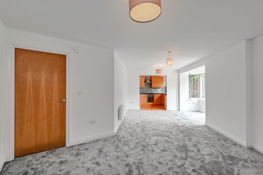 Property photo 2 of 14 Picture 2