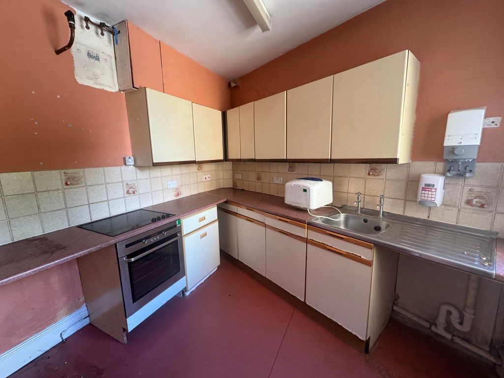 Property photo 2 of 11 Ground Floor Kitchen
