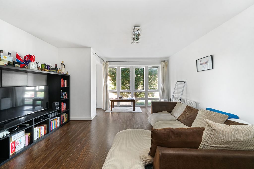 Property photo 2 of 15