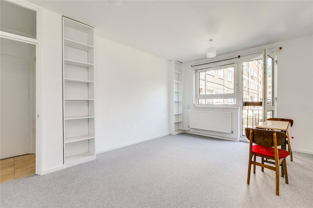 Property photo 3 of 8 Picture No. 04