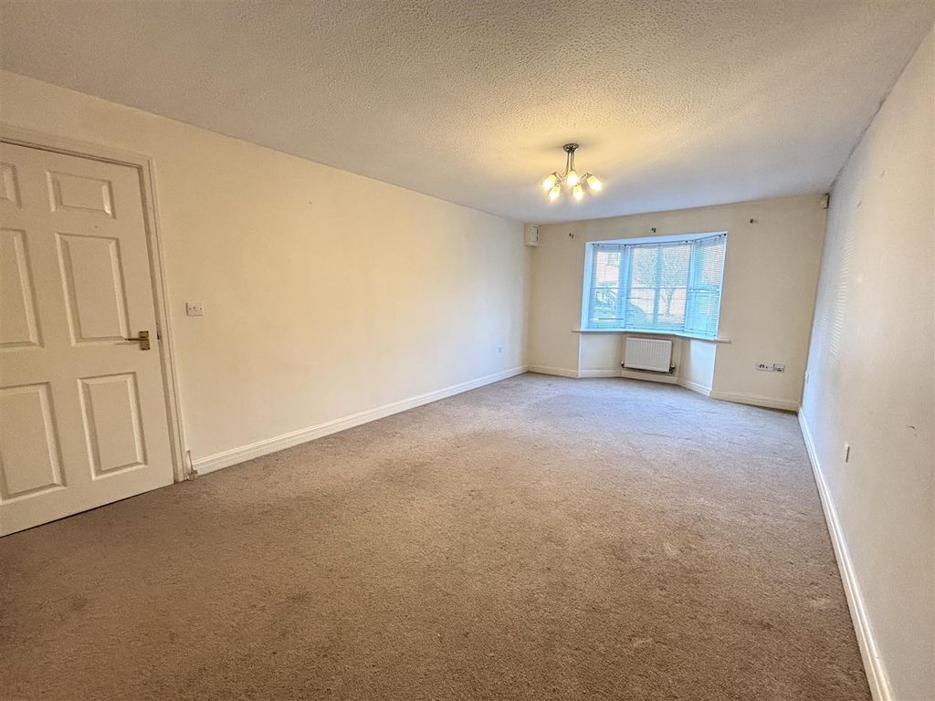 Additional image 5 of 2 bed flat to rentHowty Close, Wilmslow SK9