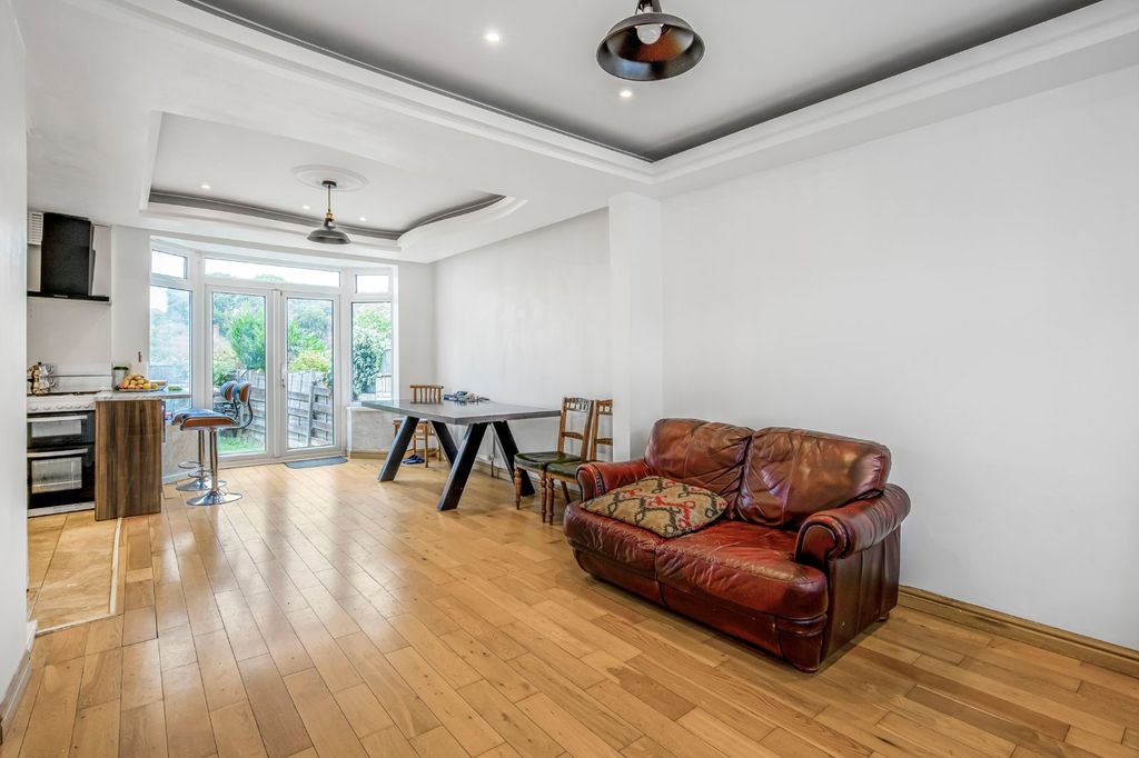 Property photo 2 of 10 Picture No. 04