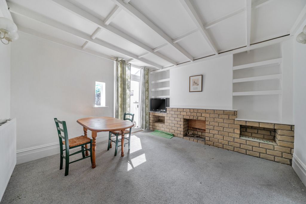 Property photo 2 of 12 20-6A3A855A22E38-...
