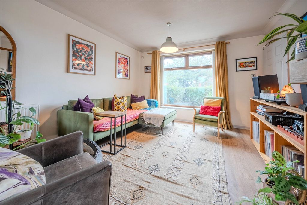 Property photo 2 of 15 Picture No. 05