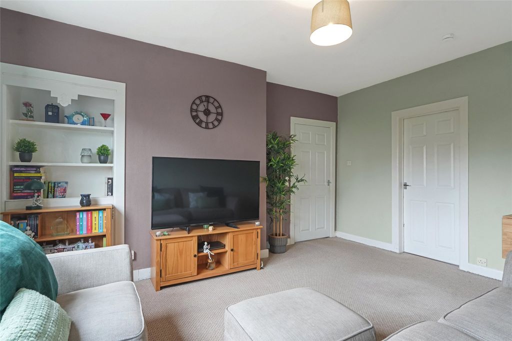 Property photo 3 of 16 Picture No. 03