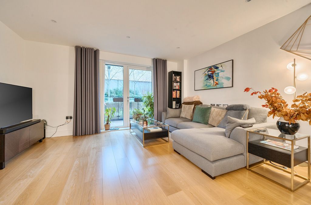 Property photo 3 of 19 1409687-15-6995Ec...