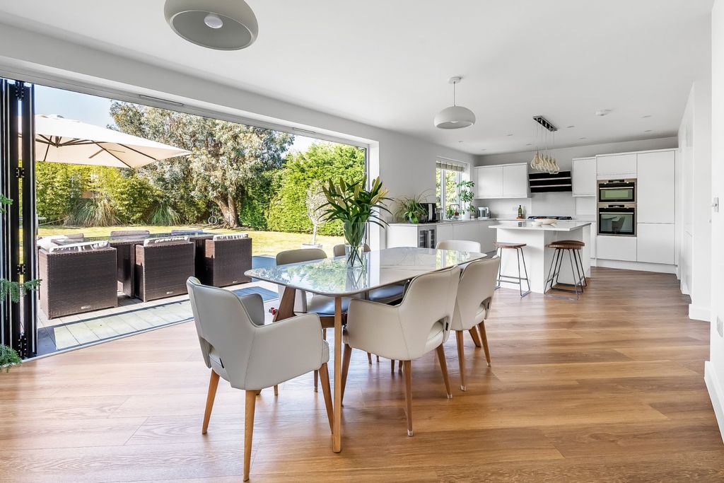 Property photo 2 of 45 Open Plan Dining