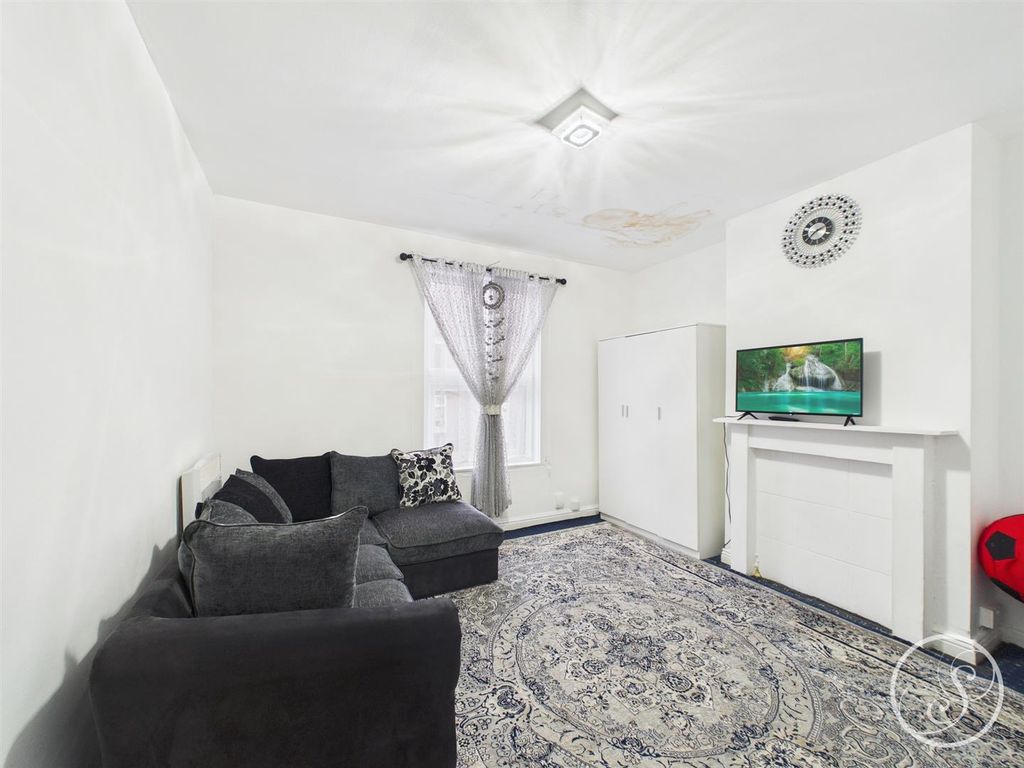 Property photo 1 of 12 29A