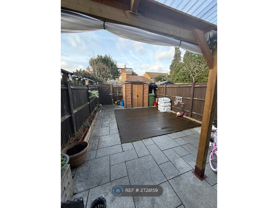 Property photo 3 of 35