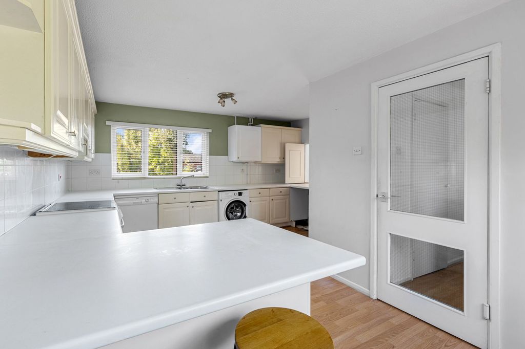 Property photo 3 of 32 Kitchen-Diner