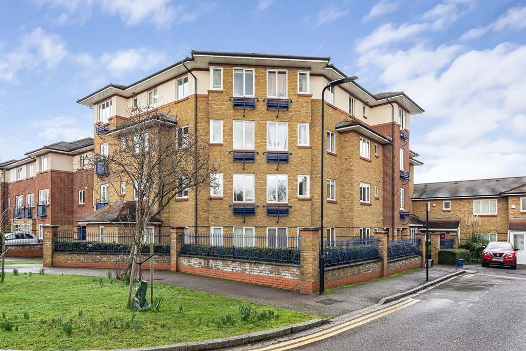 Property photo 1 of 23 Front (Exterior)