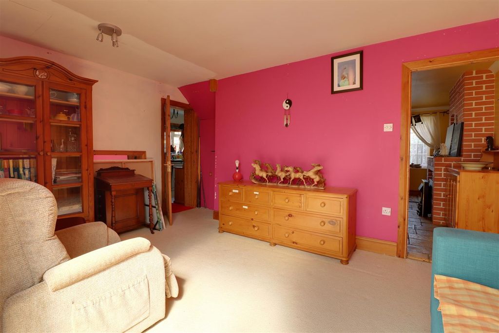 Property photo 2 of 14