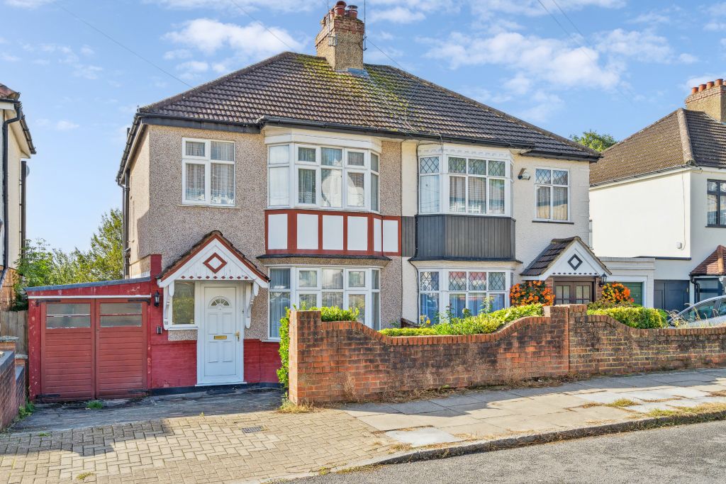 Property photo 1 of 11