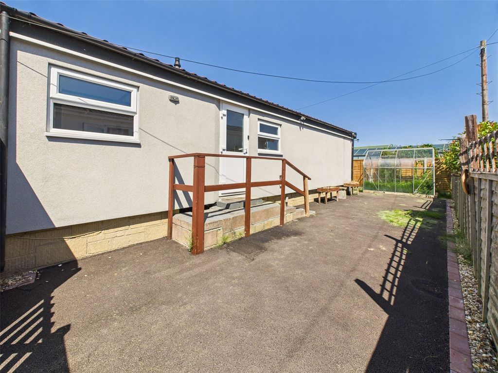 Property photo 3 of 12 Picture No. 16