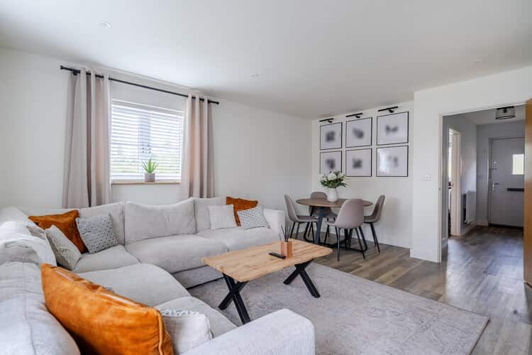 Property photo 3 of 21